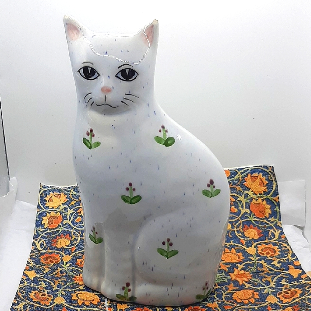 N.S. GUSTAN & CO. Cat